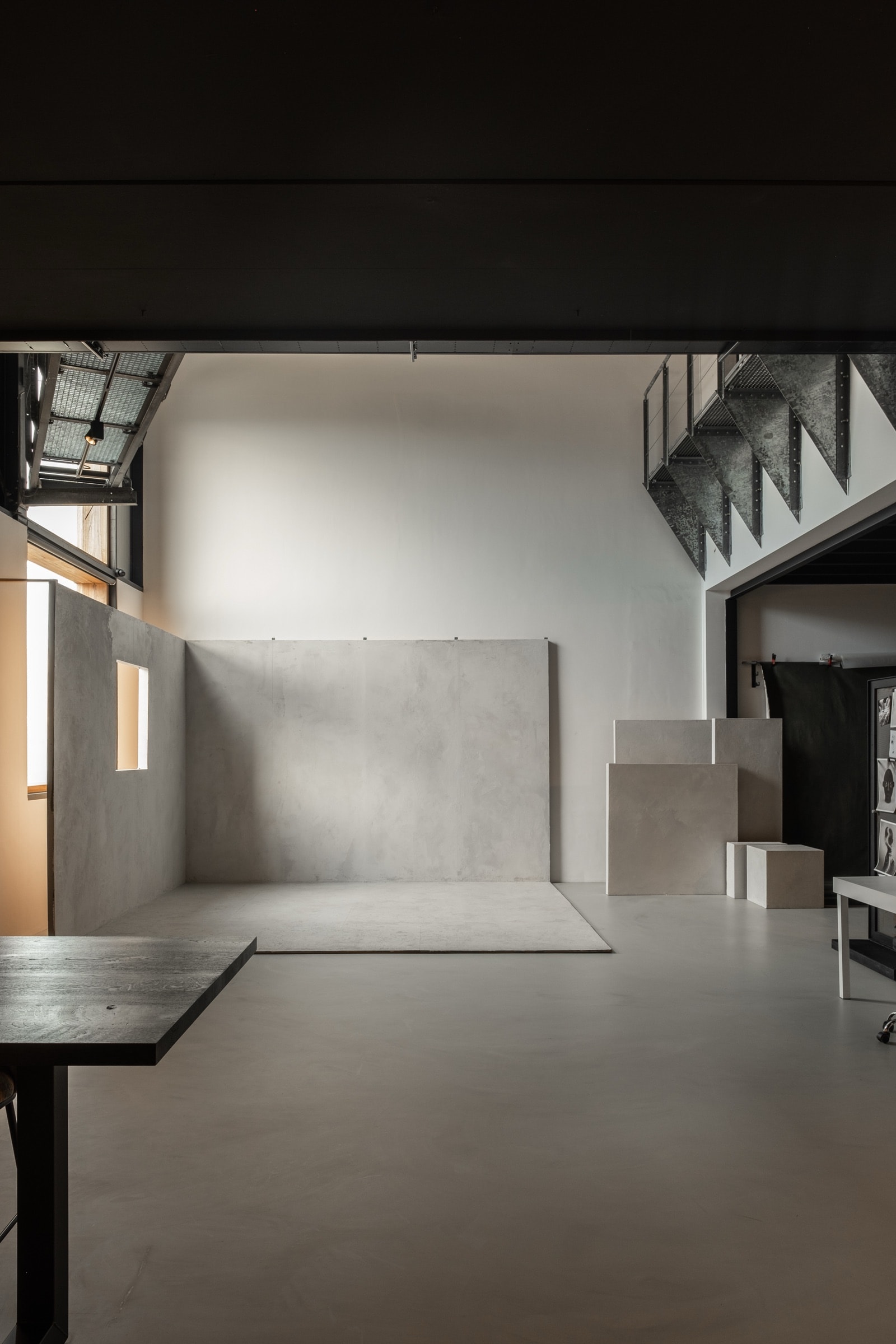 1605 Studio – 263 m² main shoot floor with natural daylight, Alkmaar